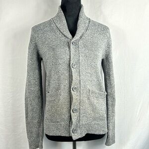 Woman’s Gap Button Down Grey Cardigan
